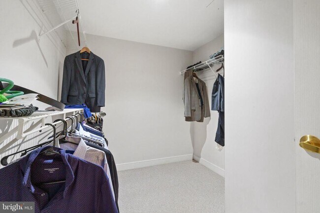 Building Photo - 616 E St NW