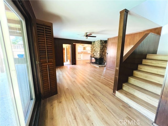 Building Photo - 6637 Balcom Ave