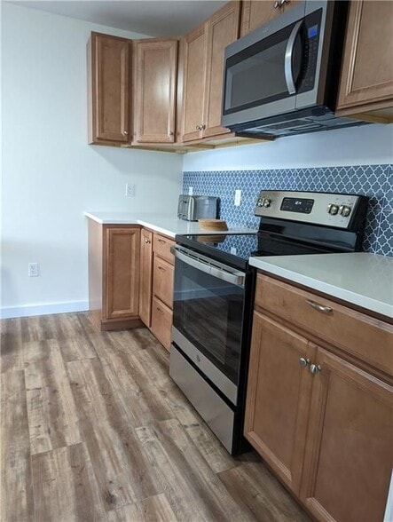 Building Photo - 37 Ann St