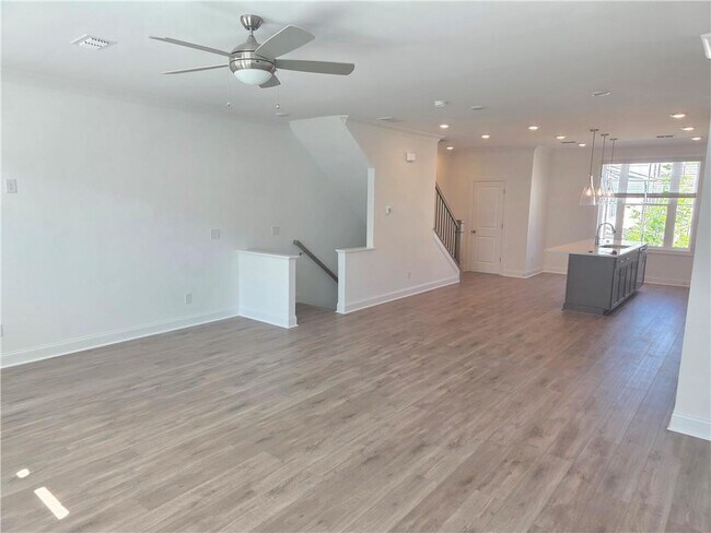 Building Photo - 5426 Howington Ct