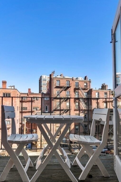 Building Photo - 439 Marlborough St