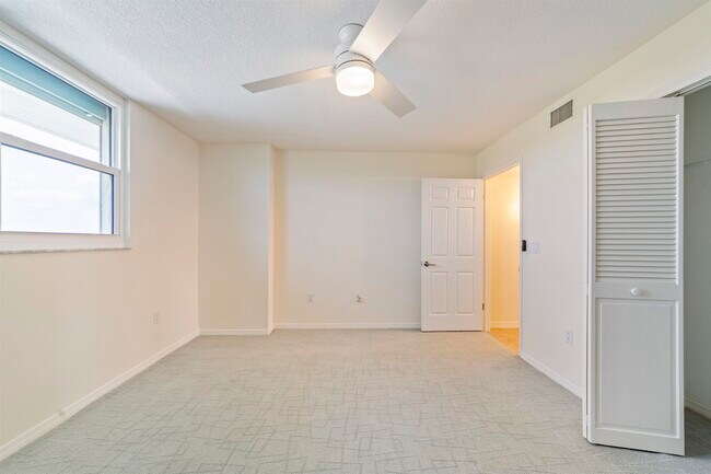 Building Photo - 8090 A1A S