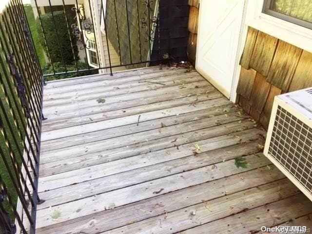 Building Photo - 2 Anchorage Ln