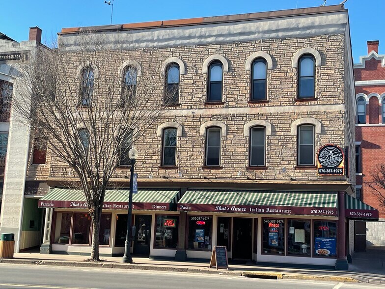 Building Photo - 105 W Main St