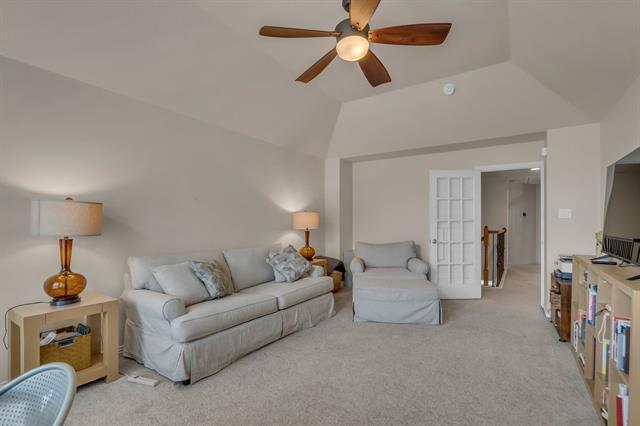 Building Photo - 6120 Brookhollow Dr