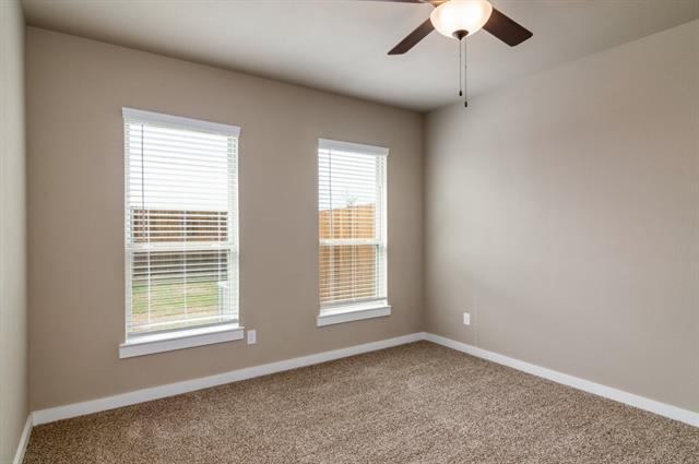 Building Photo - 636 Harvest Moon Dr