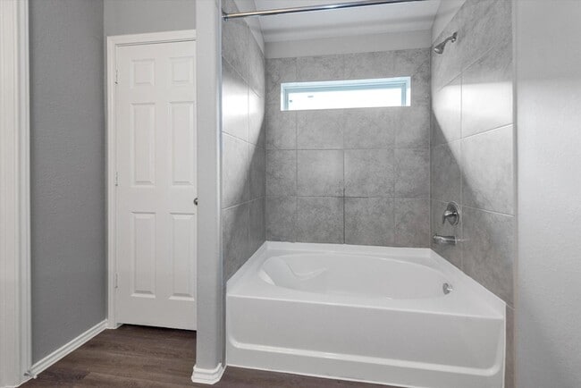 Building Photo - 222 Cumberland Forest Dr