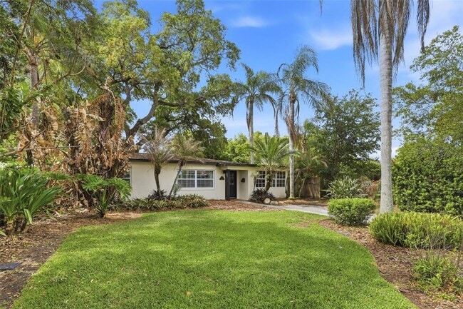 Building Photo - 2518 Weber St