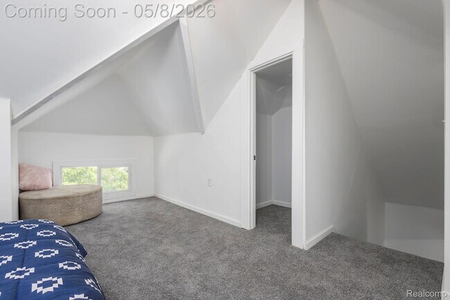 Building Photo - 120 Woodland St