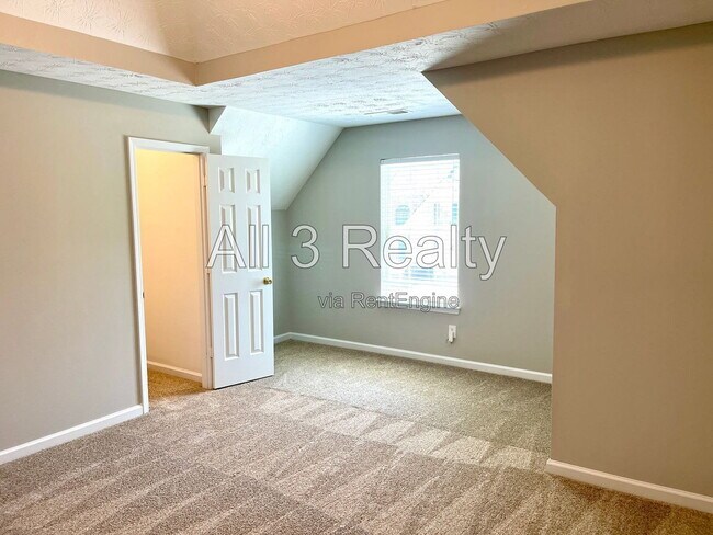 Building Photo - 60 Spring Lake Terrace