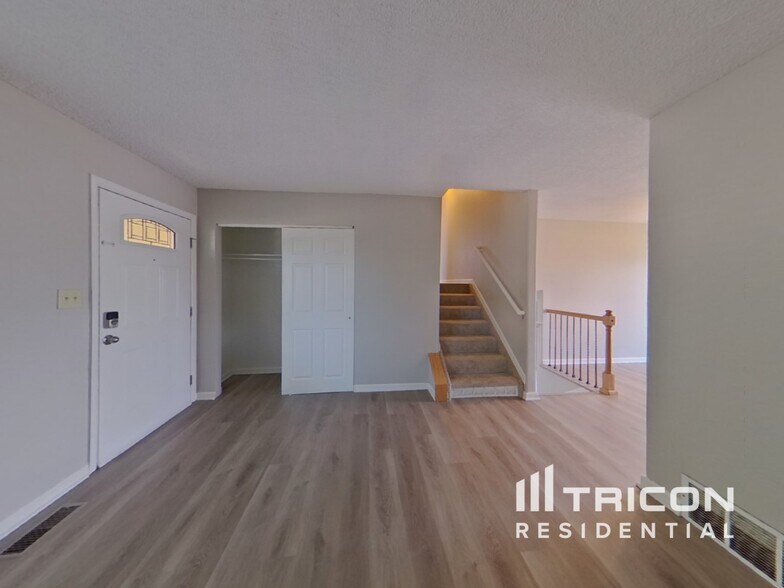 Building Photo - 7520 Dove Creek Cir