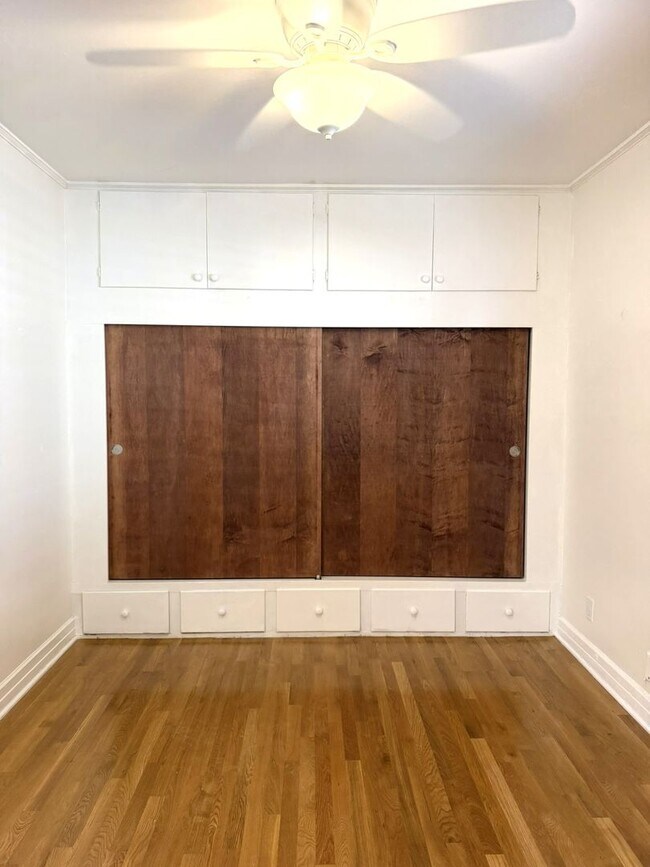 Building Photo - 479