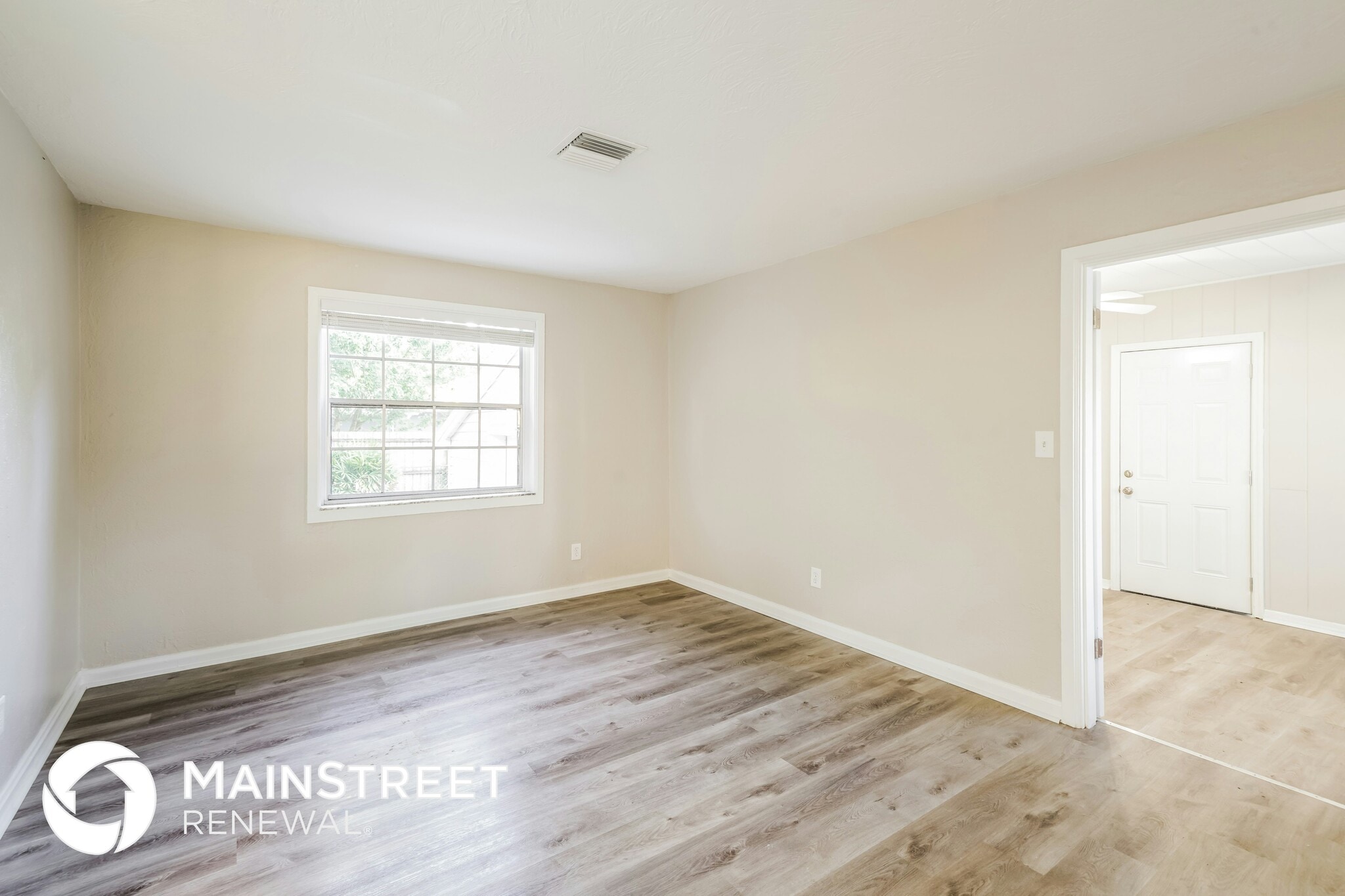 Building Photo - 1524 W River Shore Way