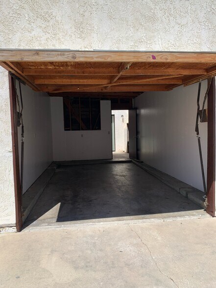 Building Photo - 6005 Fairfax Rd