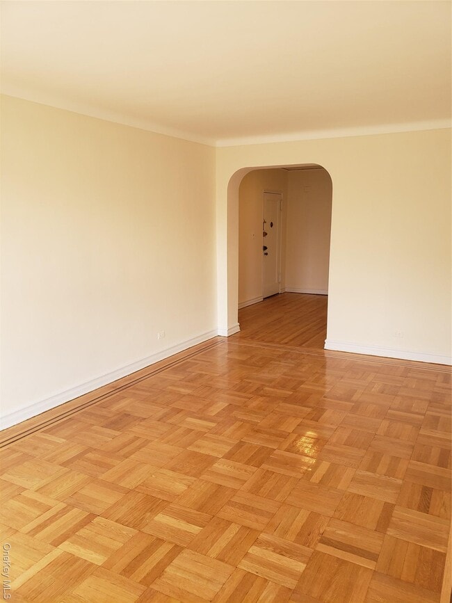 Building Photo - 42-05 48th Ave