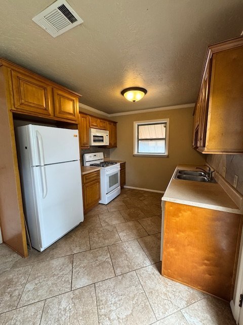 Building Photo - Newly Available in The Village