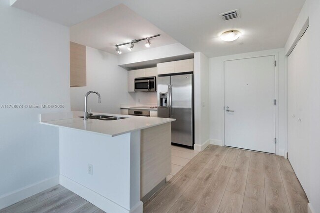 Building Photo - 4250 Biscayne Blvd