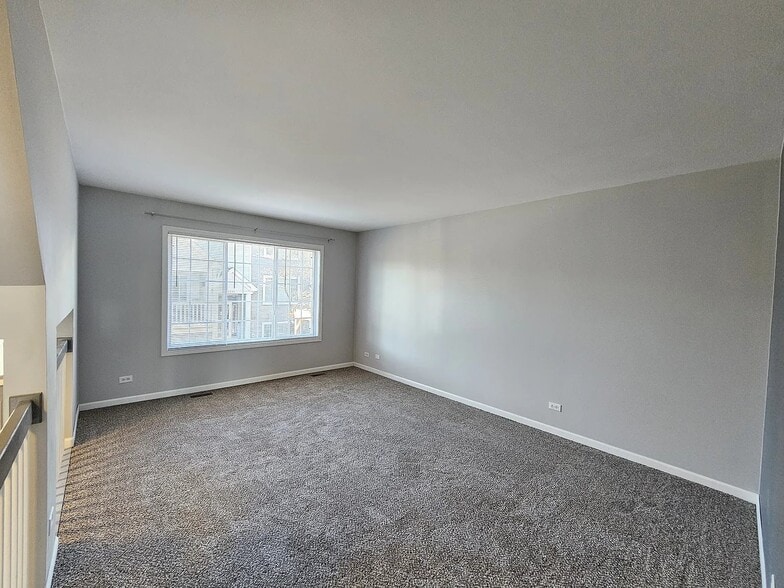 Building Photo - 2320 Dawson Ln