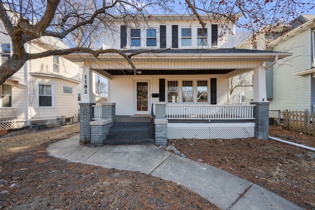 Building Photo - 1182 25th St