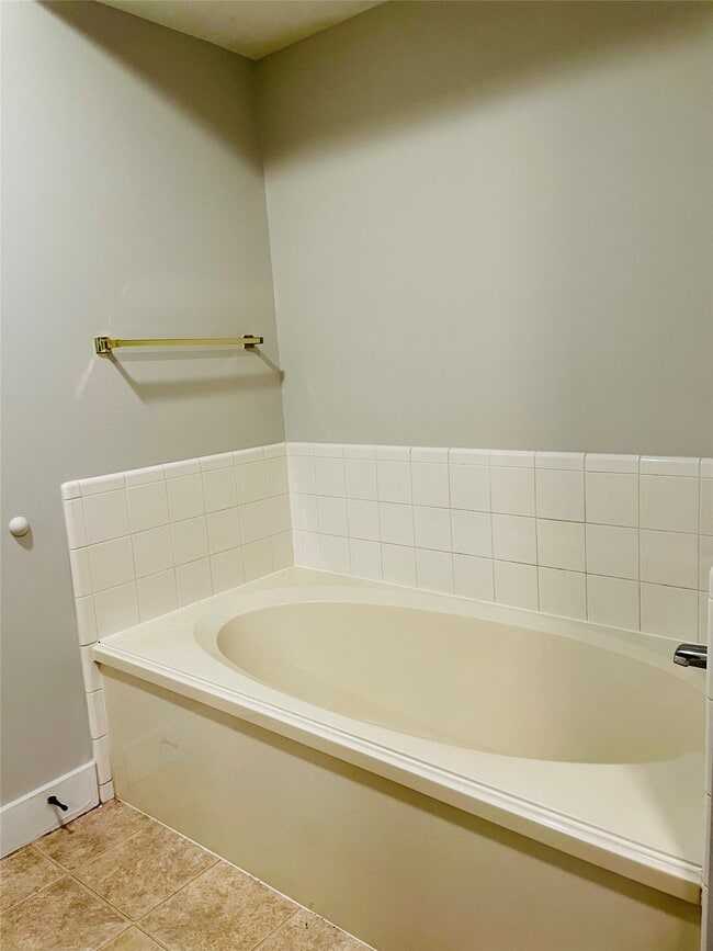 Building Photo - 3405 Kleberg Ct