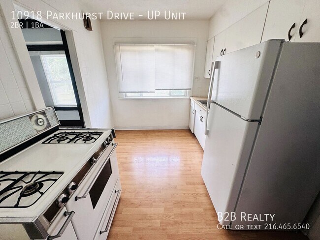 Building Photo - 10918 Parkhurst Dr