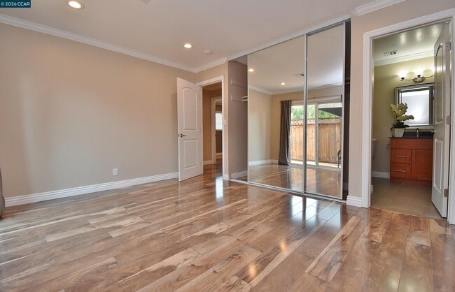 Building Photo - 4640 W Rishell Ct