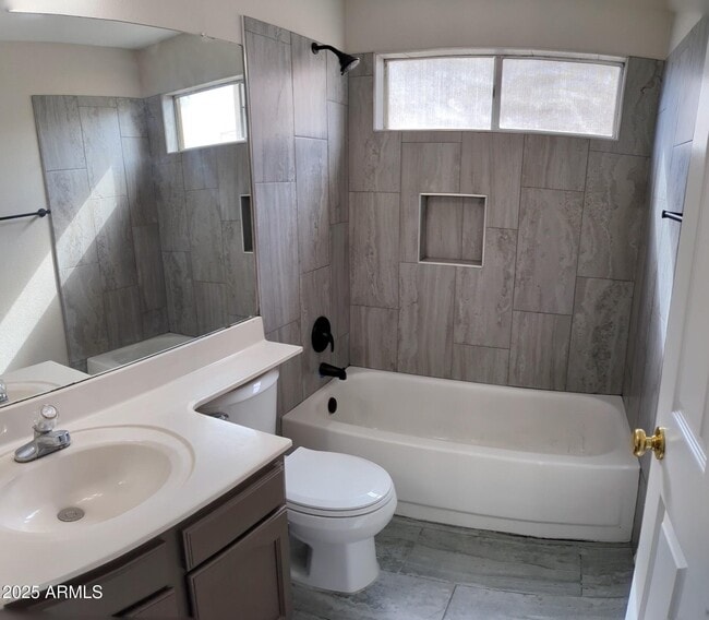 Building Photo - 1510 W Gail Dr