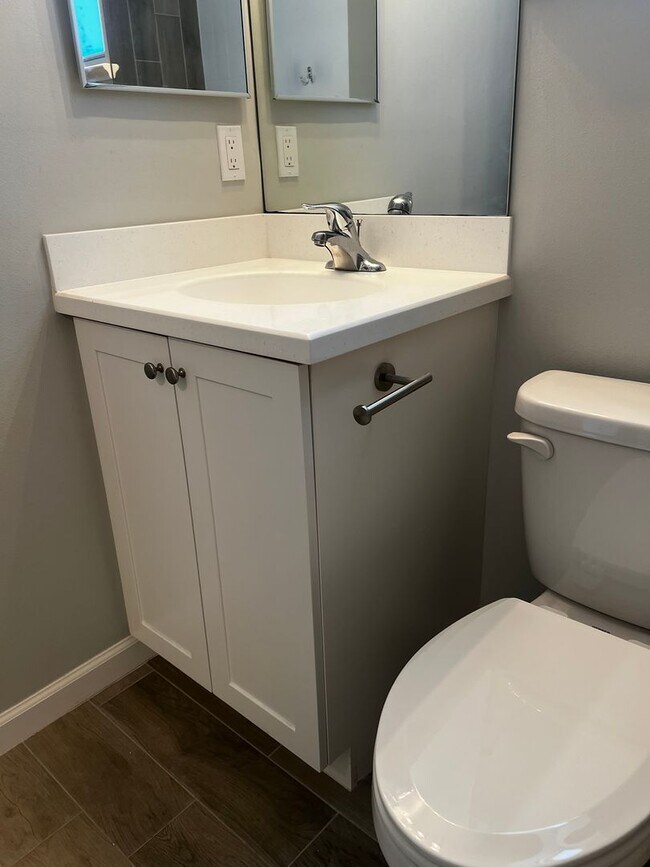 Building Photo - CHARMING 3 BEDROOM, 2 BATH HOME BUILT IN 2022 IN EAST STUART