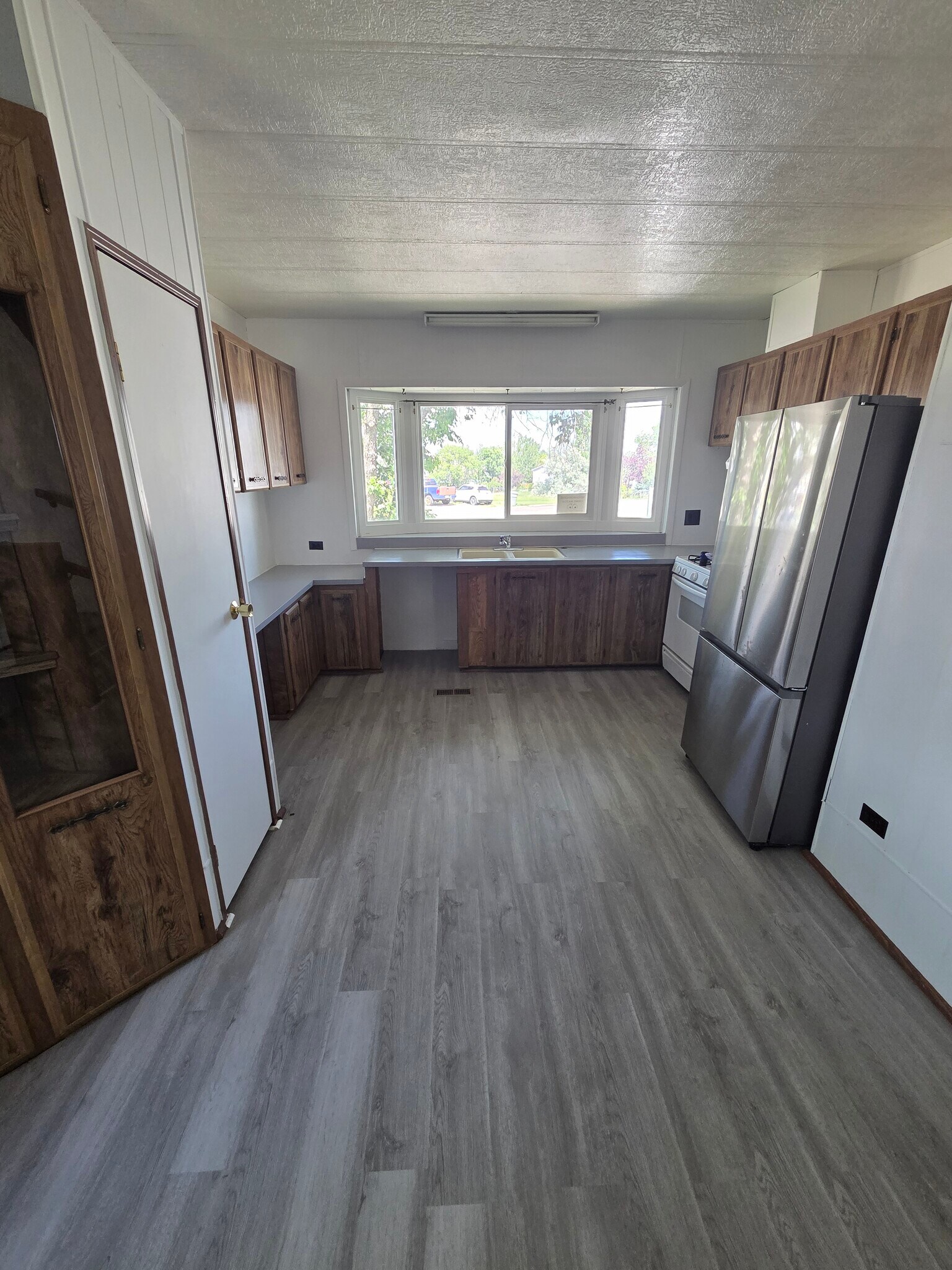 Building Photo - 1511 Mydland Rd