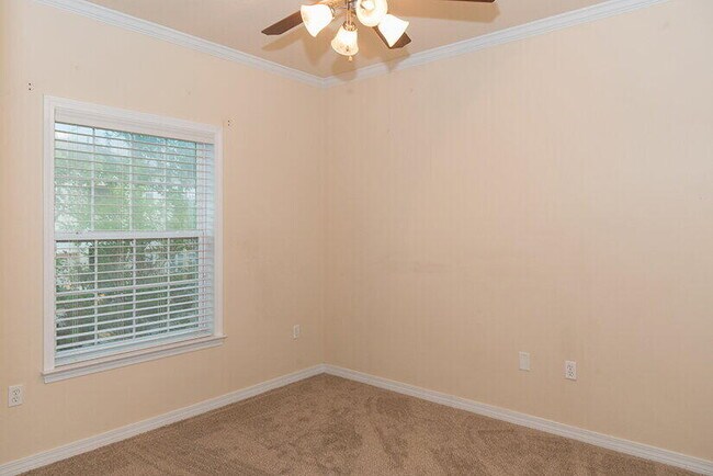 Building Photo - 1496 Bentley Cir