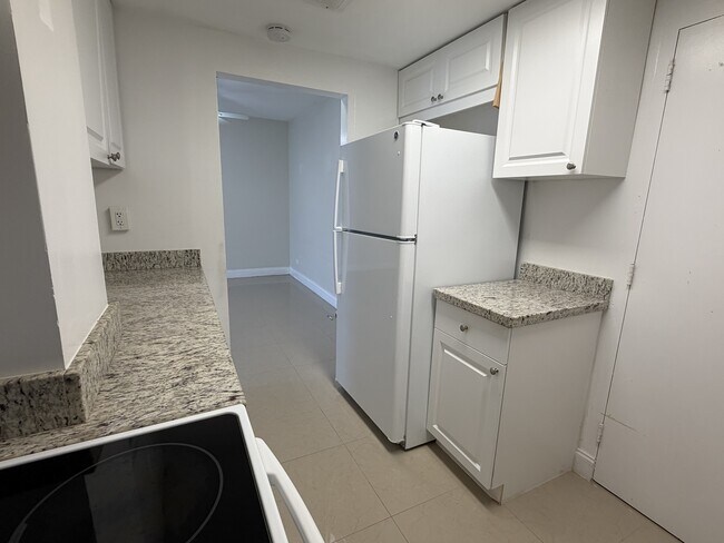 Building Photo - 2800 N Flagler Dr