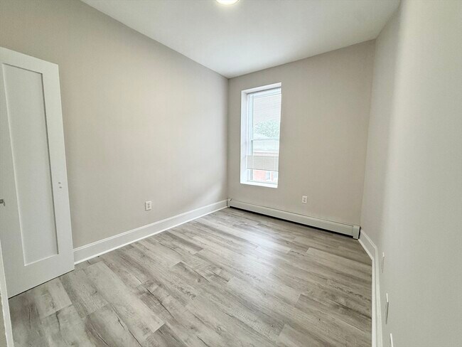 Building Photo - 15 Ruggles St