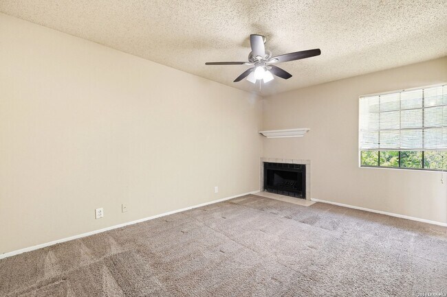 Building Photo - 4927 Ty Terrace St