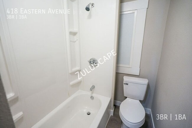 Building Photo - 418 Eastern Ave