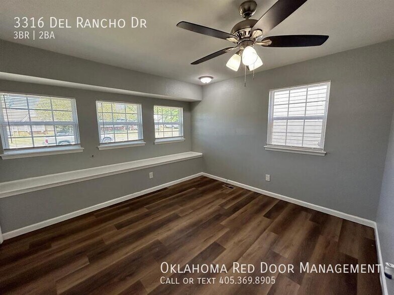 Building Photo - 3316 Del Rancho Rd