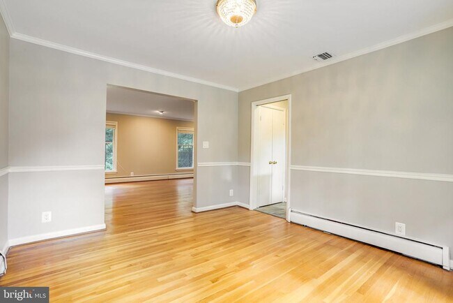 Building Photo - 9801 Orchid Cir