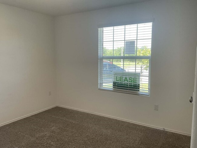 Building Photo - 10537 Steinbeck Dr