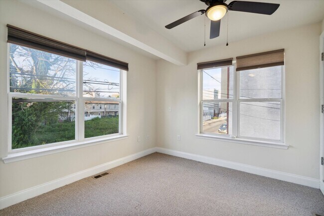 Building Photo - 1955 N 18th St