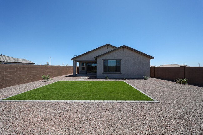 Building Photo - New 4 Bedroom + Den Home in Asante Community