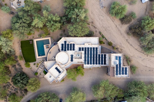 Building Photo - 6708 E Calle de Las Estrellas Rd