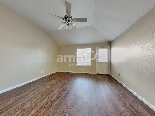 Building Photo - 5847 Plantation Forest Dr