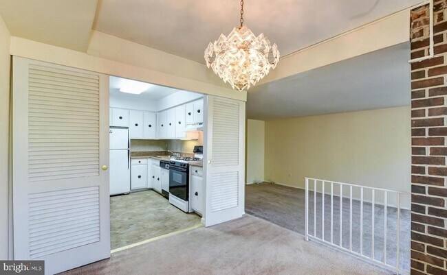 Building Photo - 2114 Bonnywood Ln