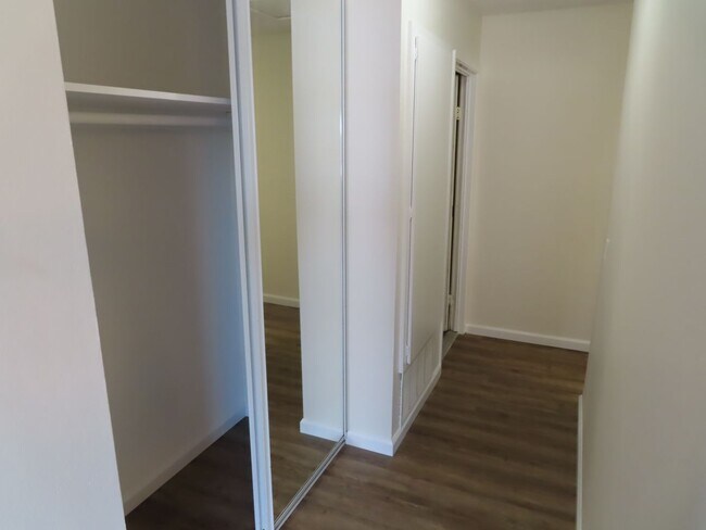 Building Photo - Nicely Updated Three Bedroom Home in Mira ...