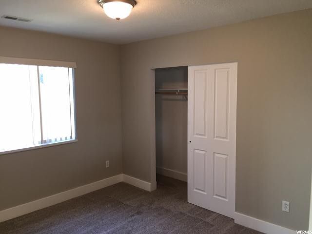 Building Photo - Beautiful 4 Bd 2.5 Bath Home in Sandy