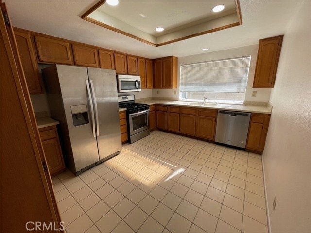 Building Photo - 2300 Maple Ave