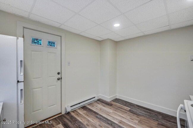 Building Photo - 144-144 Market St