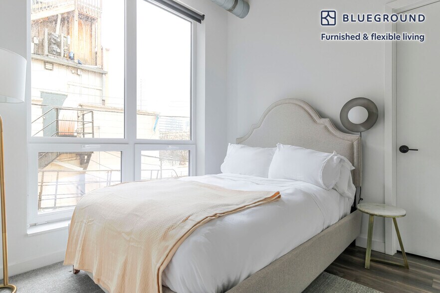 Building Photo - 61 W Erie St