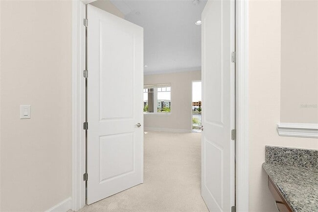 Building Photo - 13813 Benavente Ave