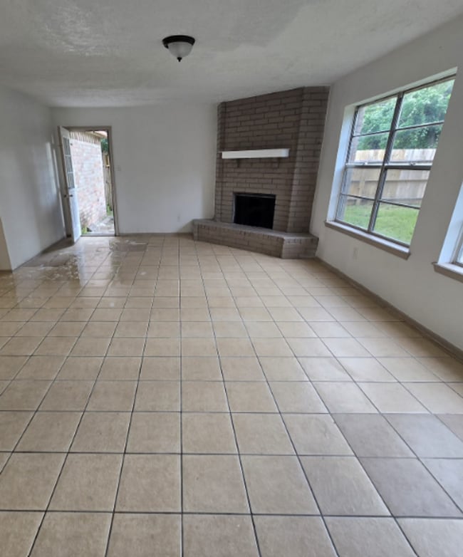 Building Photo - Great Rental!