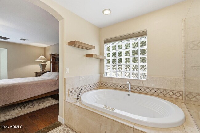 Building Photo - 1426 N Omaha Cir